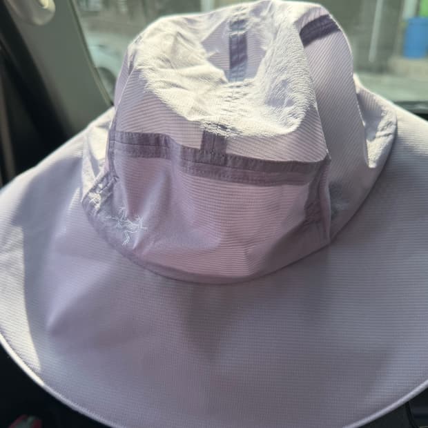 아크테릭스 에어리어스 쉐이드 햇