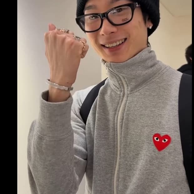 꼼데가르송 하트집업 L 나우아임영 착용 새상품