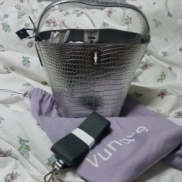 분크 패밀리세일 토트크로스백