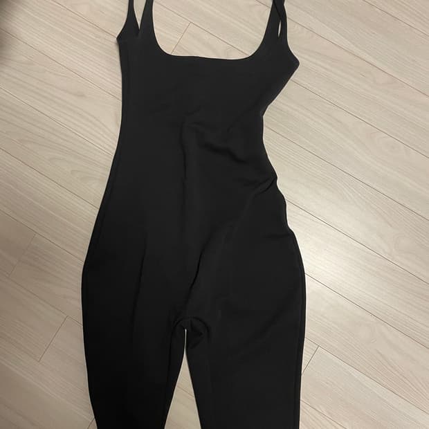 프레클 스퀘어 플레이수트