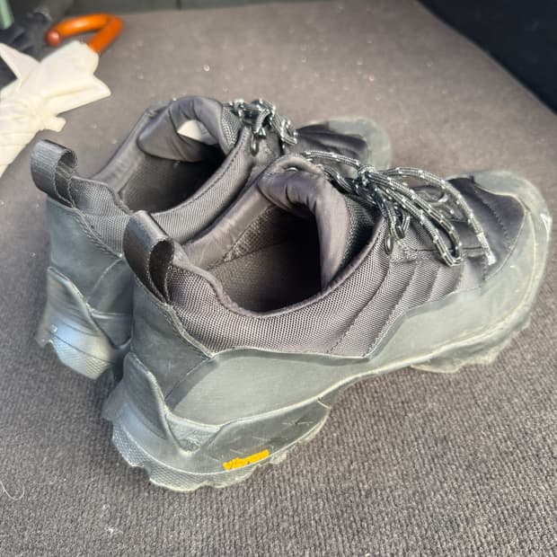 로아 카타리나 블랙 44