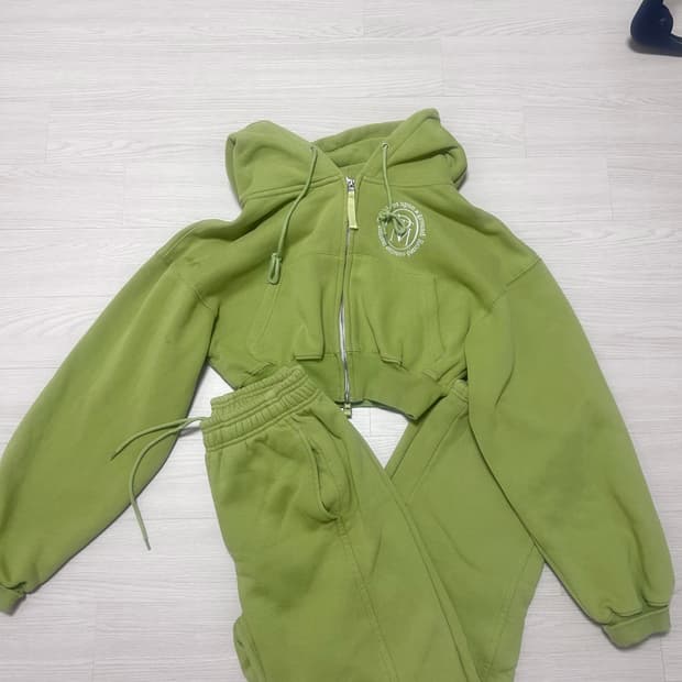 파르티멘토우먼_후드집업세트