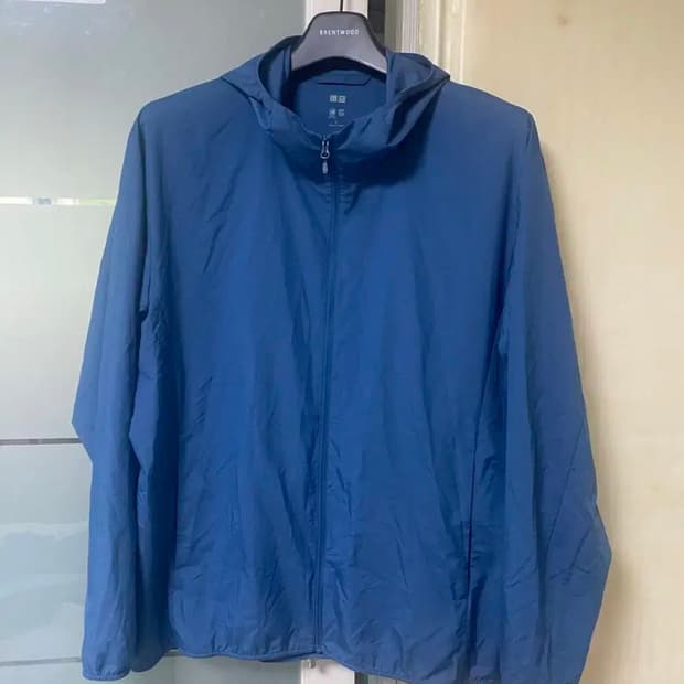 UNIQLO 유니클로 바람막이 XL사이즈