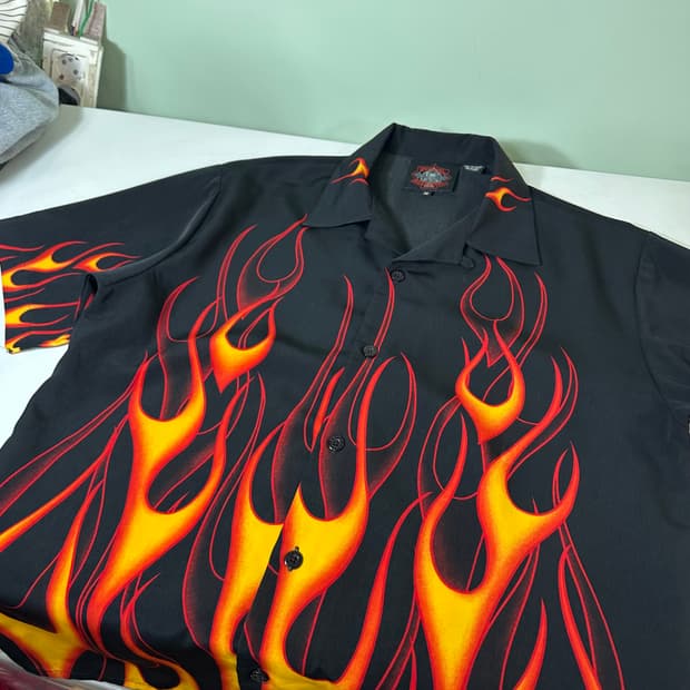 M 빈티지 블랙 불꽃프린팅 반팔셔츠
