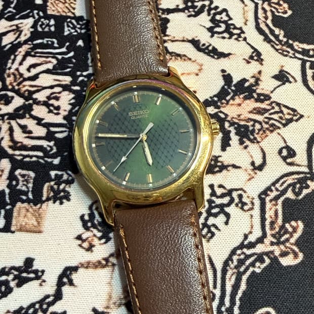SEIKO 빈티지 쿼츠 시계