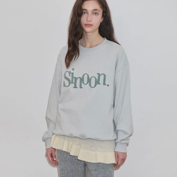 시눈 Boucle Logo Sweatshirt (Greyish Blue)