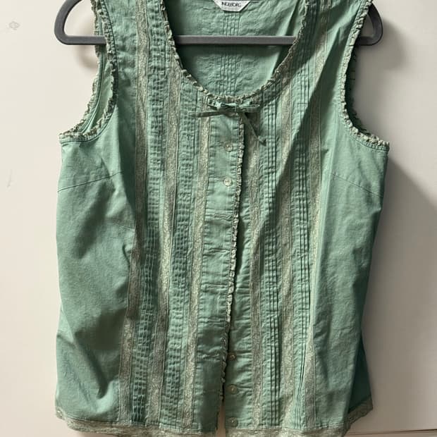 피조물 레이스나시셔츠