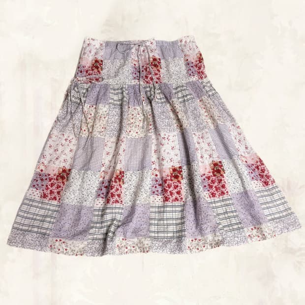 (이체시에눌) 일본 모리걸 대장 핀터레스트 패치 리본 포인트 미디 스커트