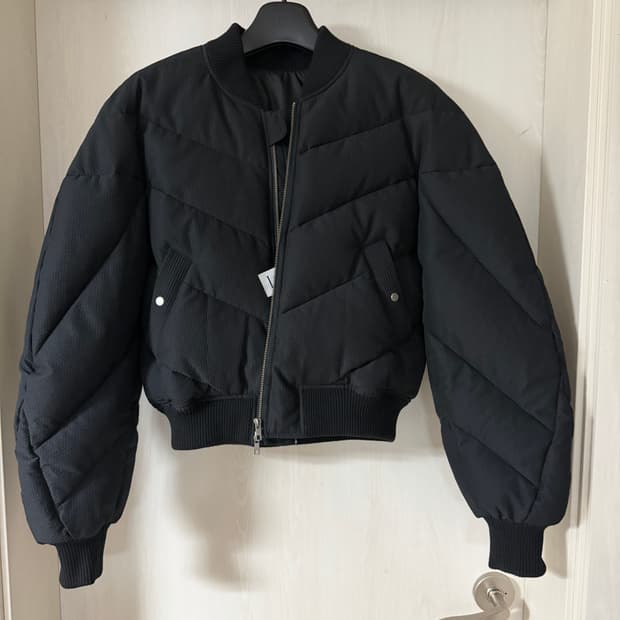 엘무드 헬리움 크롭 다운 푸퍼 블랙 44