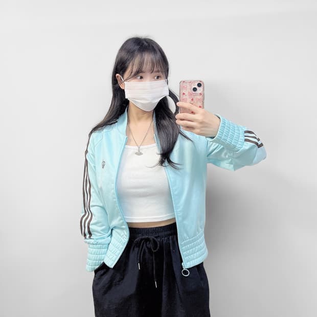 아디다스 리스펙트미 미시엘리엇 트랙탑 져지 소라 브라운