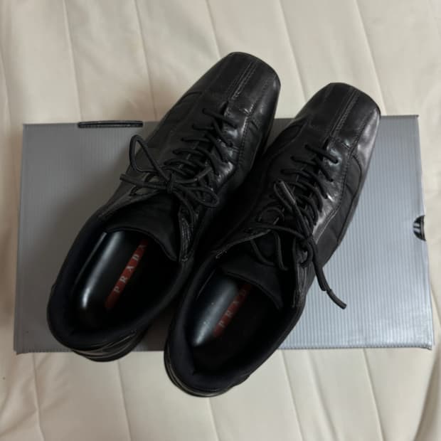 프라다 스니커즈275