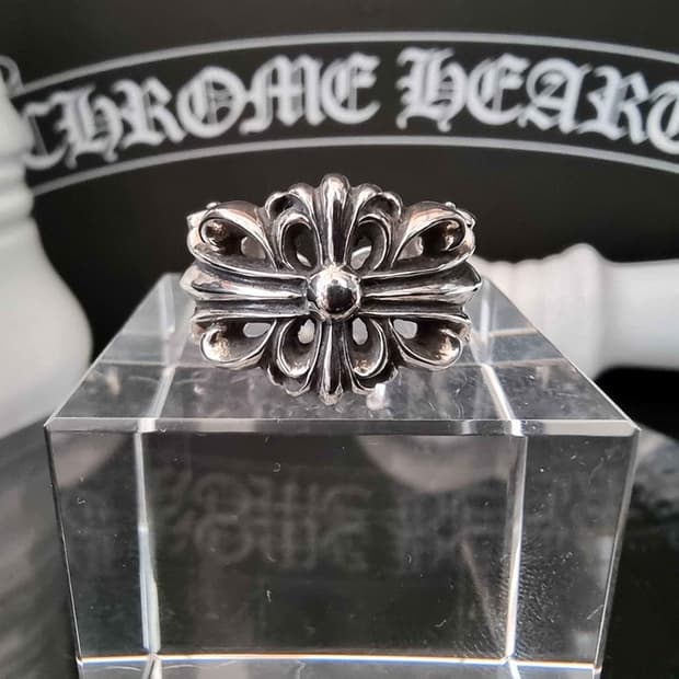 (구매) 크롬하츠 더블 플로랄링 구매합니다