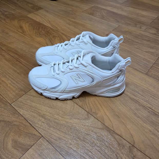 뉴발란스 530