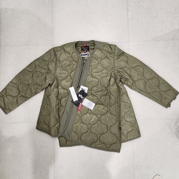 꼼데가르송 CDG × 알파인더스트리 바이어스 라이너 재킷 카키 XL 