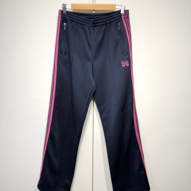 니들스 네이비/핑크 트랙팬츠