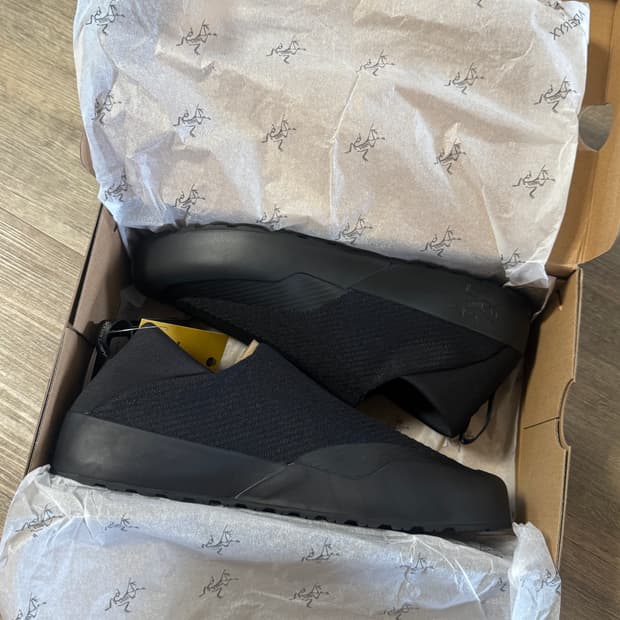 아크테릭스 크래그 슈즈 블랙 270