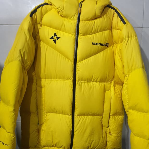 네파 아이젠버그 구스패딩