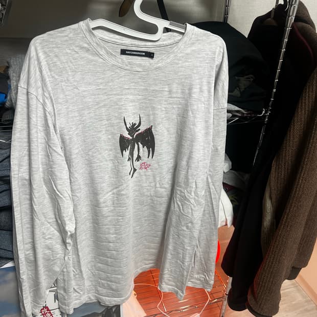 해칭룸 데빌 롱슬리브 3사이즈