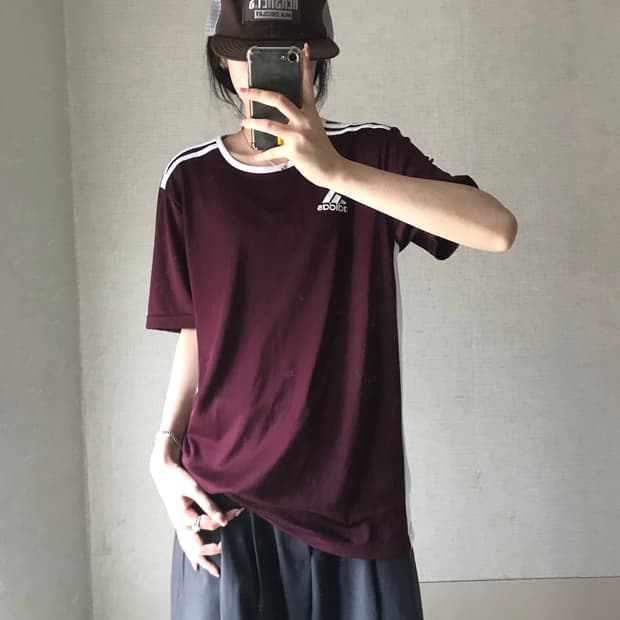 아디다스 버건디 반팔티셔츠