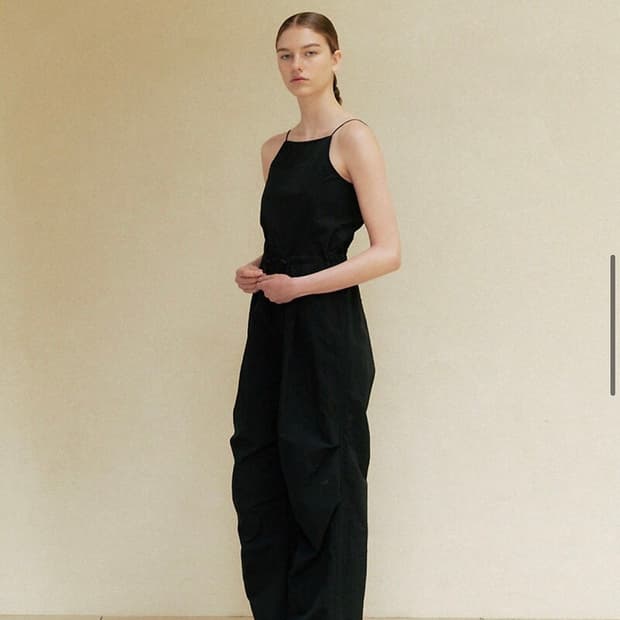 르 파라슈트 점프수트 블랙 