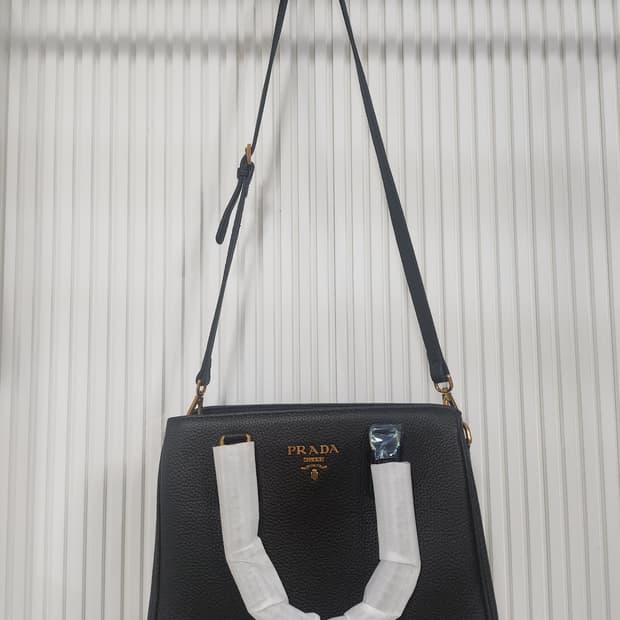 프라다 새상품 토트 크로스백