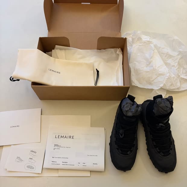 LEMAIRE Vibram Wrap 스니커즈 (아스팔트)