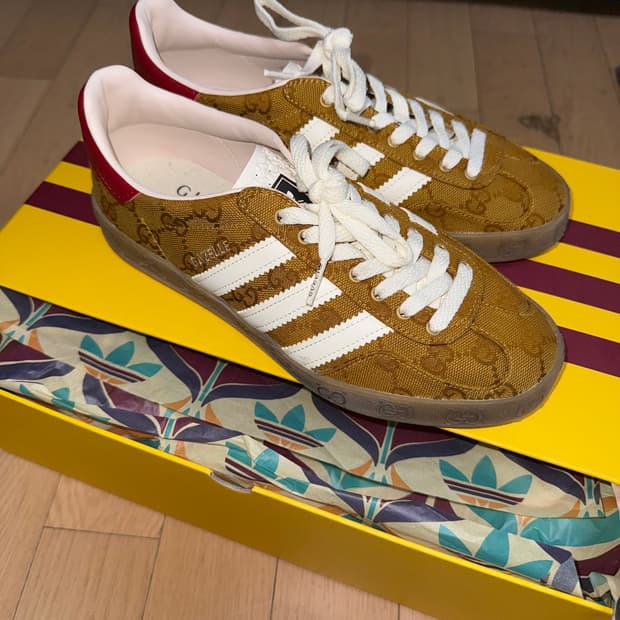 Gucci x Adidas 가젤 240