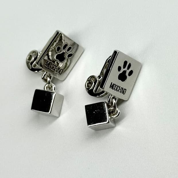 MOSCHINO clip earrings