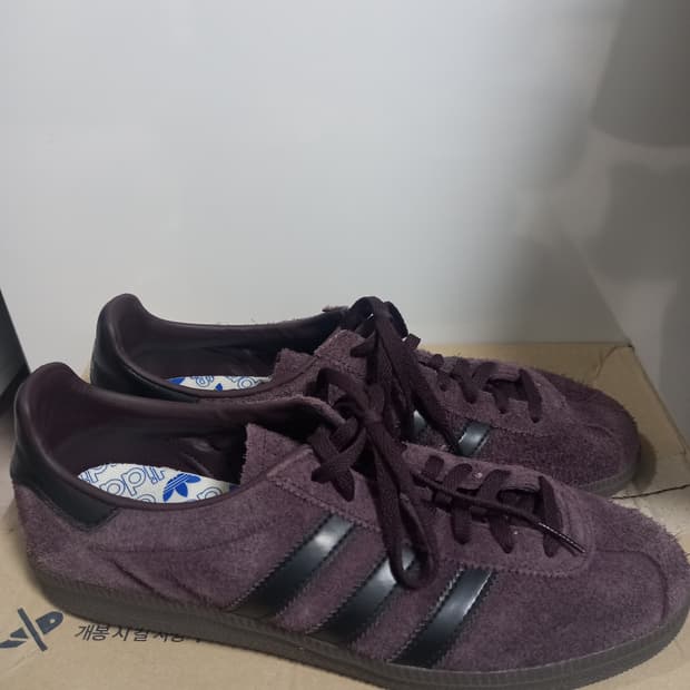 아디다스 스테이트 시리즈 오리건 마룬