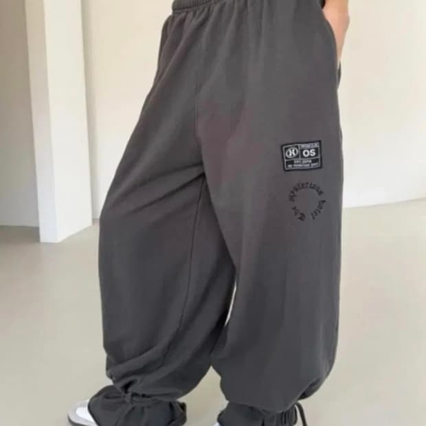 더미스테리어스호텔 데미지 트레이닝 팬츠 