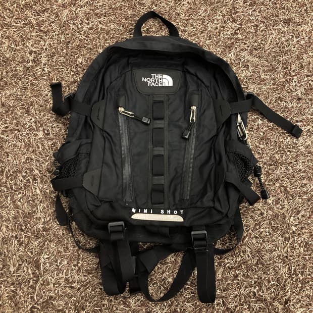 노스페이스 12L 미니샷 백팩
