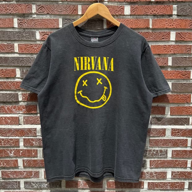 너바나 Nirvana 00s Smiley Face 빈티지 부틀렉 티셔츠