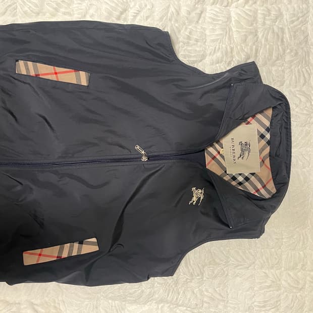버버리 블랙 체크 베스트 조끼