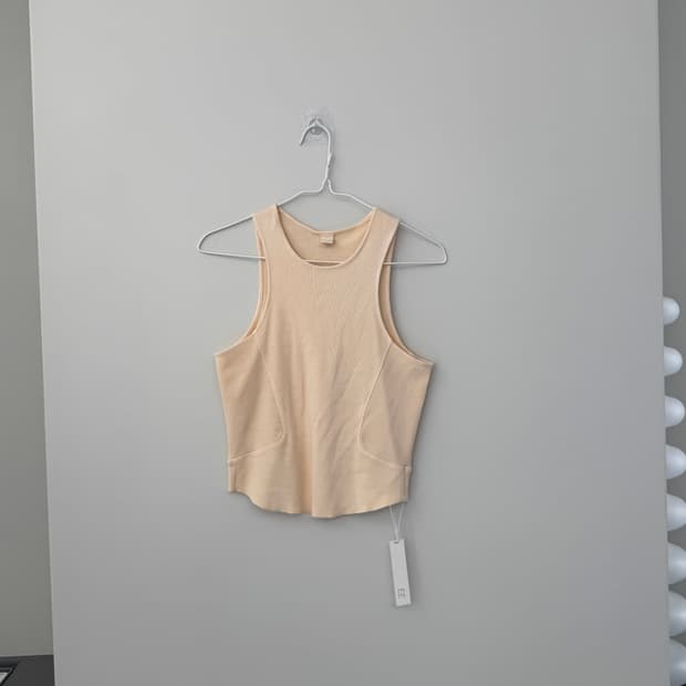 EE 가먼츠 립 탱크탑