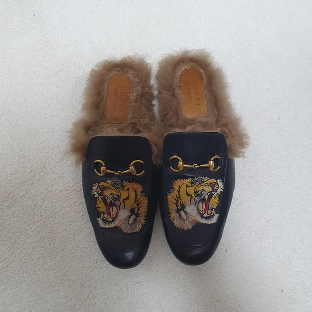 GUCCI 구찌 프린스타운 타이거 패치 뮬 정품)9