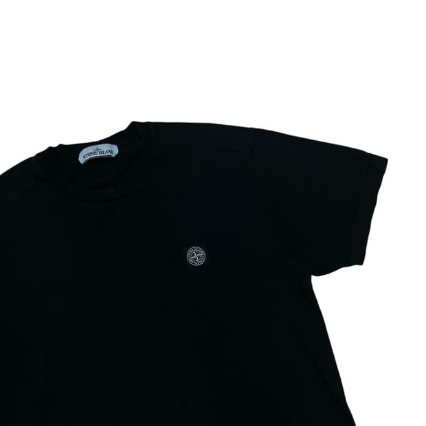 스톤 아일랜드 박스 패치 로고 블랙 하프 티