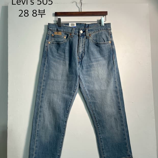 (새 상품) Levi’s 505 연청 8부 데님