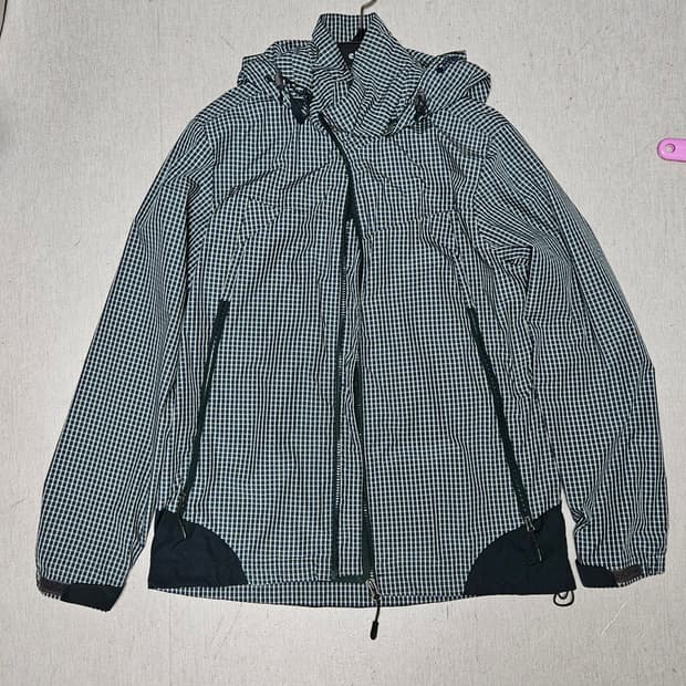 디스커버리 체크 후드 바람막이 그린/윈드브레이커