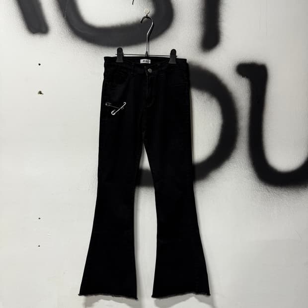 VTG 빈티지 클립 디테일 와이드 부츠컷 흑청 데님 팬츠