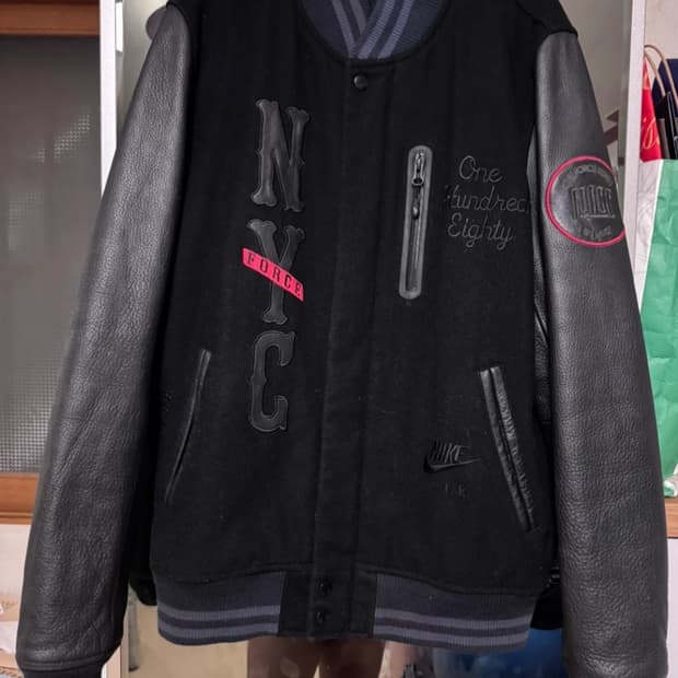 나이키 nyc 바시티 레더자켓