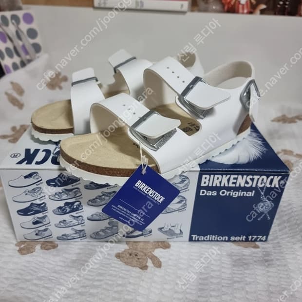 버켄스탁 밀라노 화이트 샌들 37사이즈 새제품