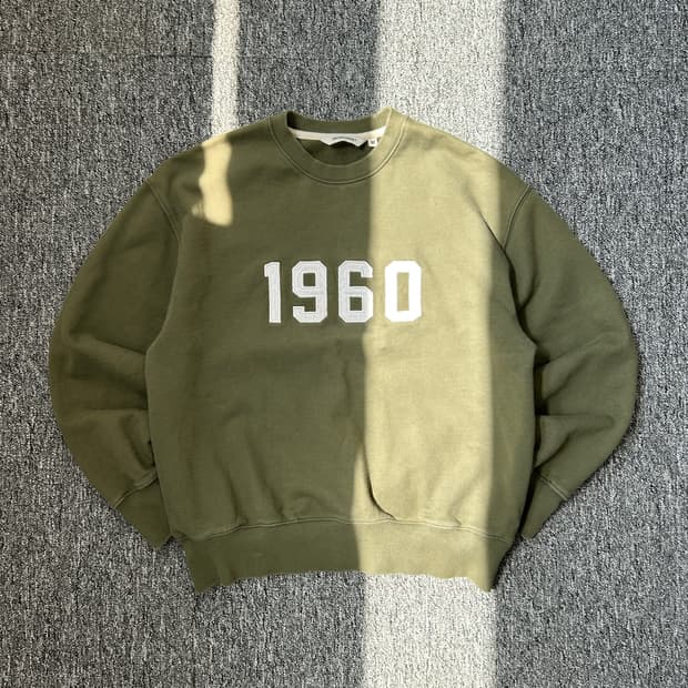 유니폼브릿지 카키 1960 맨투맨