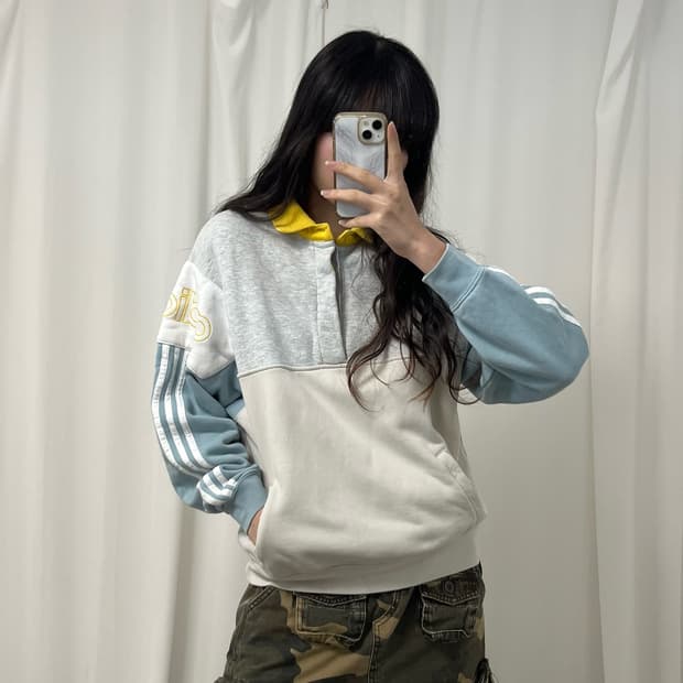 Adidas gray collar sweatshirt