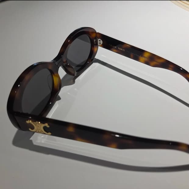 CELINE 셀린느 호피 오벌 선글라스