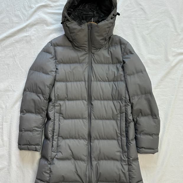유니클로 여성 덕다운 패딩