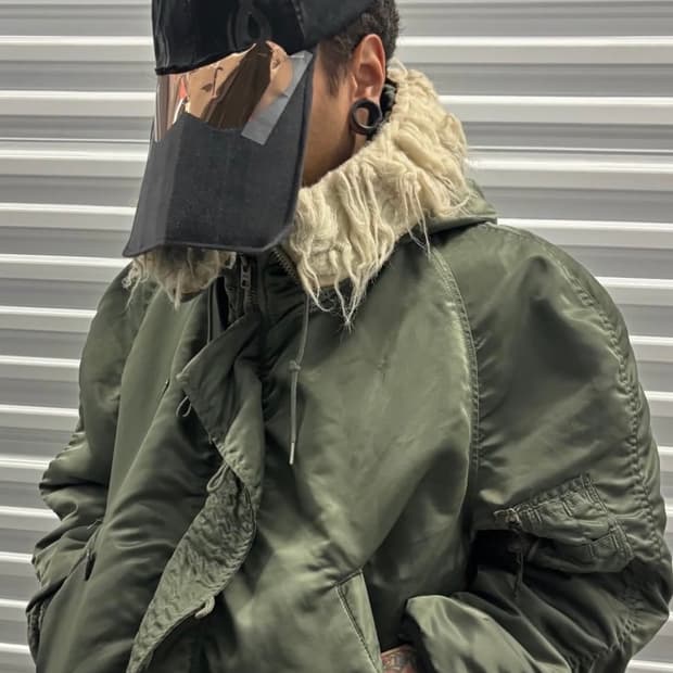 알파 1982 N-2B 봄버