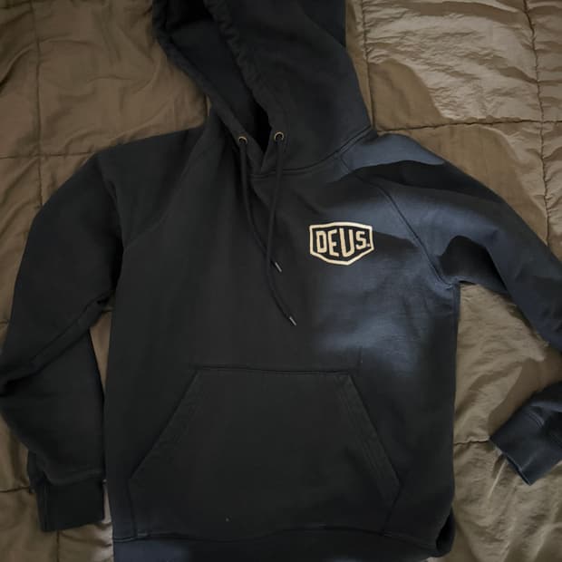 데우스 후드티 네이비