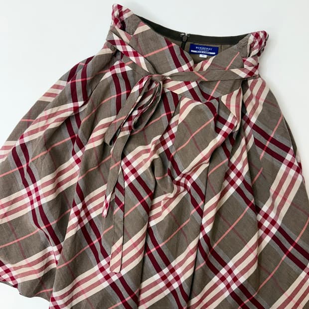 Burberry 버버리 노바 체크 플레어 스커트  
