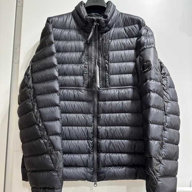 새상품,XL] CP컴퍼니 D.D쉘 패딩