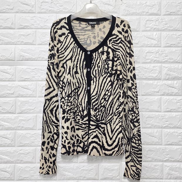 DKNY 애니멀 패턴 실크 캐시미어 가디건 S